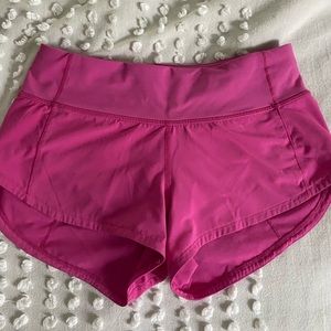 Lululemon sonic pink shorts 2.5